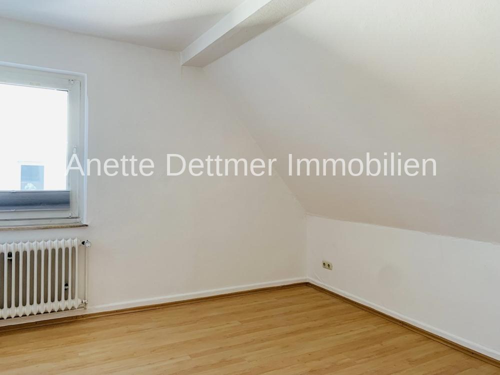 3-Zimmer-Dachgeschosswohnung in ruhiger, zentrumsnaher Lage - Photo 3