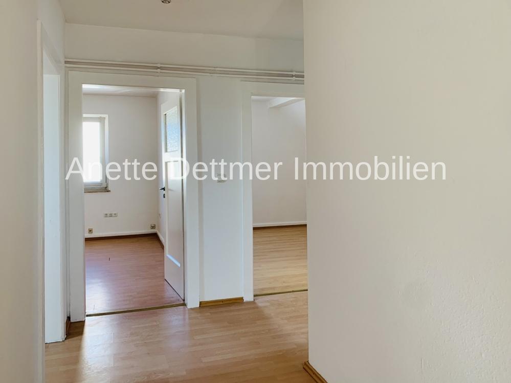 3-Zimmer-Dachgeschosswohnung in ruhiger, zentrumsnaher Lage - Photo 4