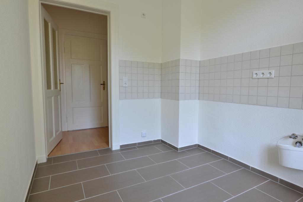 I kompakte 3-RW in Wahren I Balkon I Laminat I Wannenbad I - Photo 1