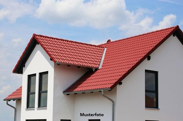 Großzügige 5-Zimmer-Wohnung mit Terrasse - provisionsfrei