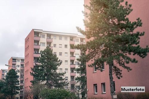 + 3-Zimmer-Wohnung mit Balkon +