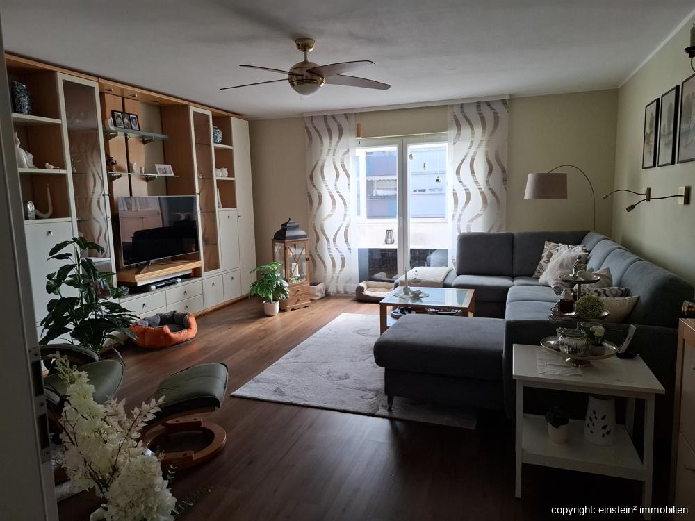 Einziehen - Wohlfühlen - Fertig 3 Zimmerwohnung in gepflegtem Mehrfamilienhaus - Foto 2