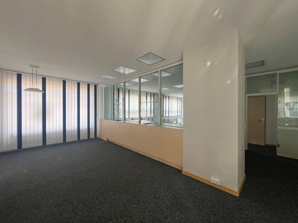 Gewerbe: Schaltervorraum