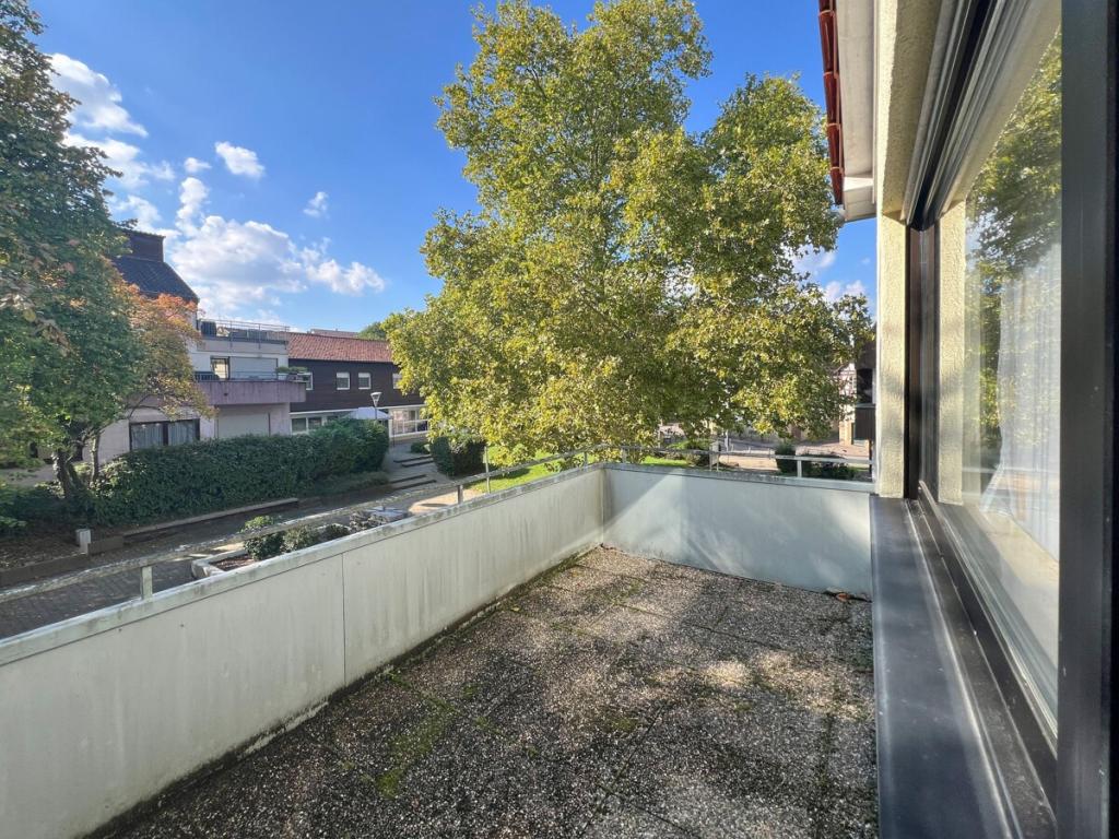 Wohnung: Balkon Wohnbereich