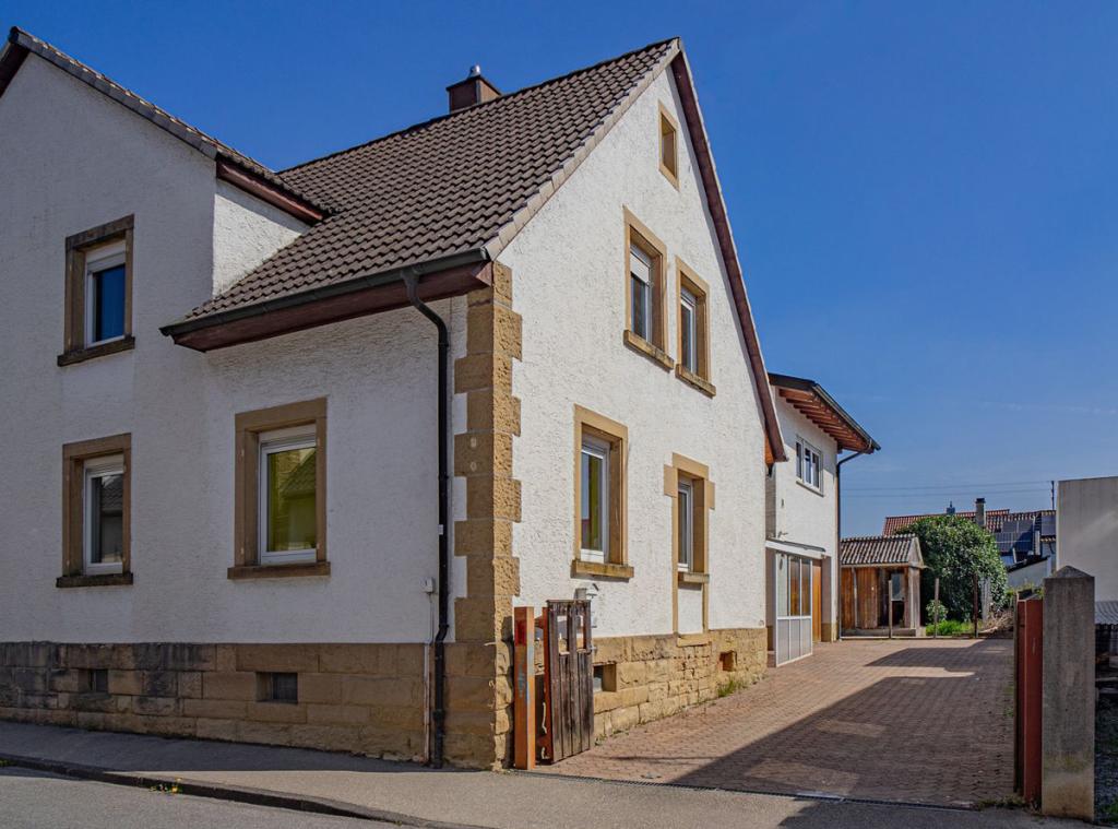 Straßenansicht
