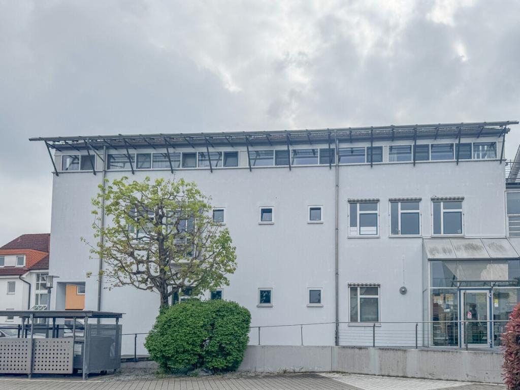3-Zimmer-Wohnung mit besonderer Architektur! - Photo 4