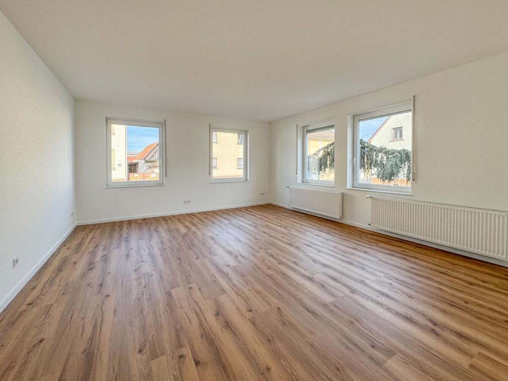 Frisch sanierte 2-Zimmer-Wohnung mit viel Licht! - Foto 2