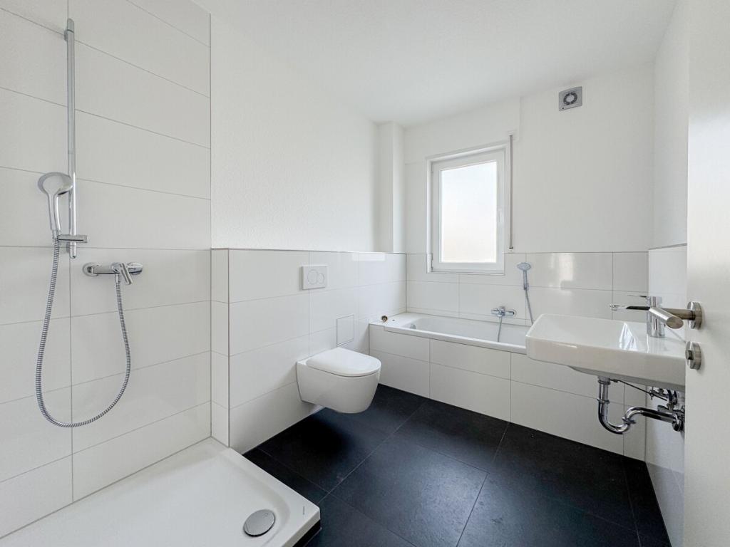 Frisch sanierte 2-Zimmer-Wohnung mit viel Licht! - Foto 4