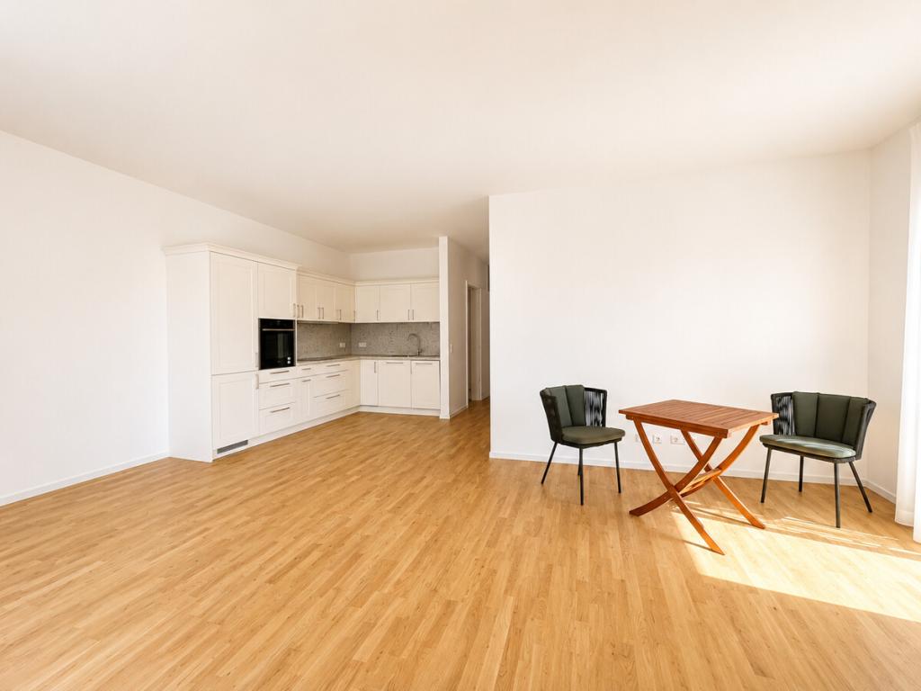 Helle 3,5-Zimmer-Wohnung mit Gartenanteil - Photo 2