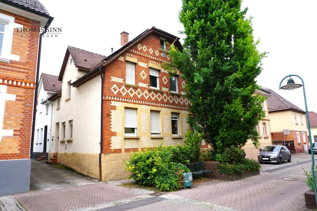 Straßenansicht