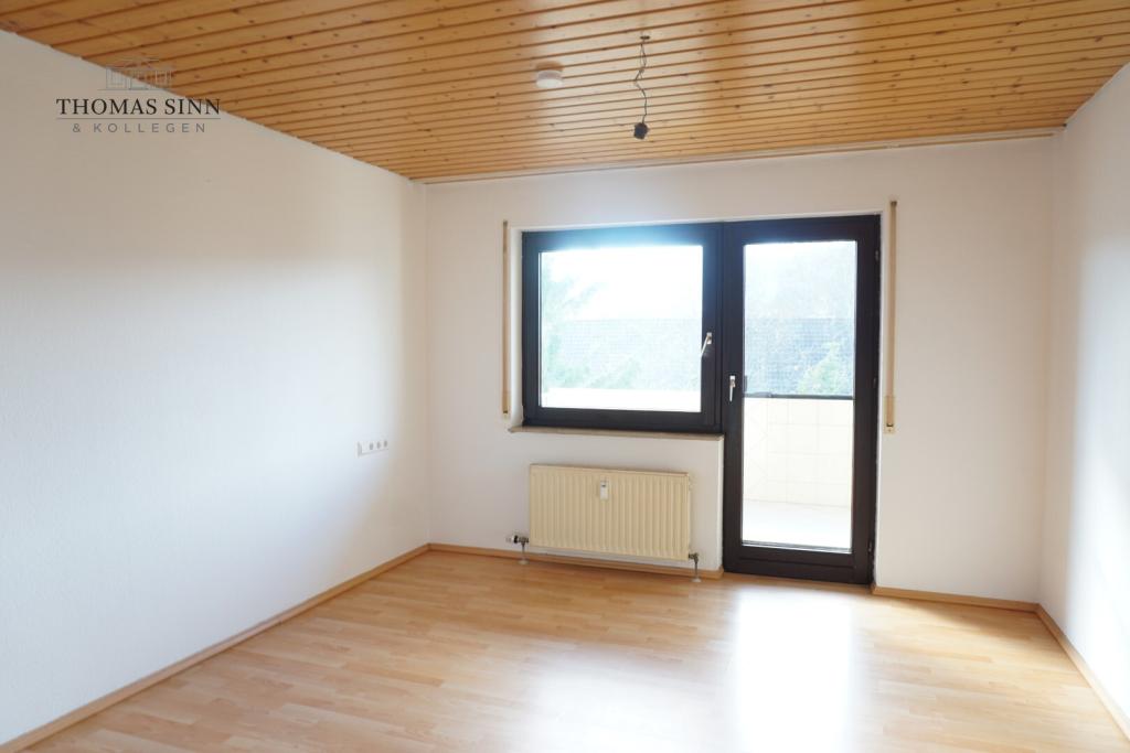 Schöne 3,5-Zimmer Wohnung mit Stellplatz und Blick auf die Weibertreu - Photo 4