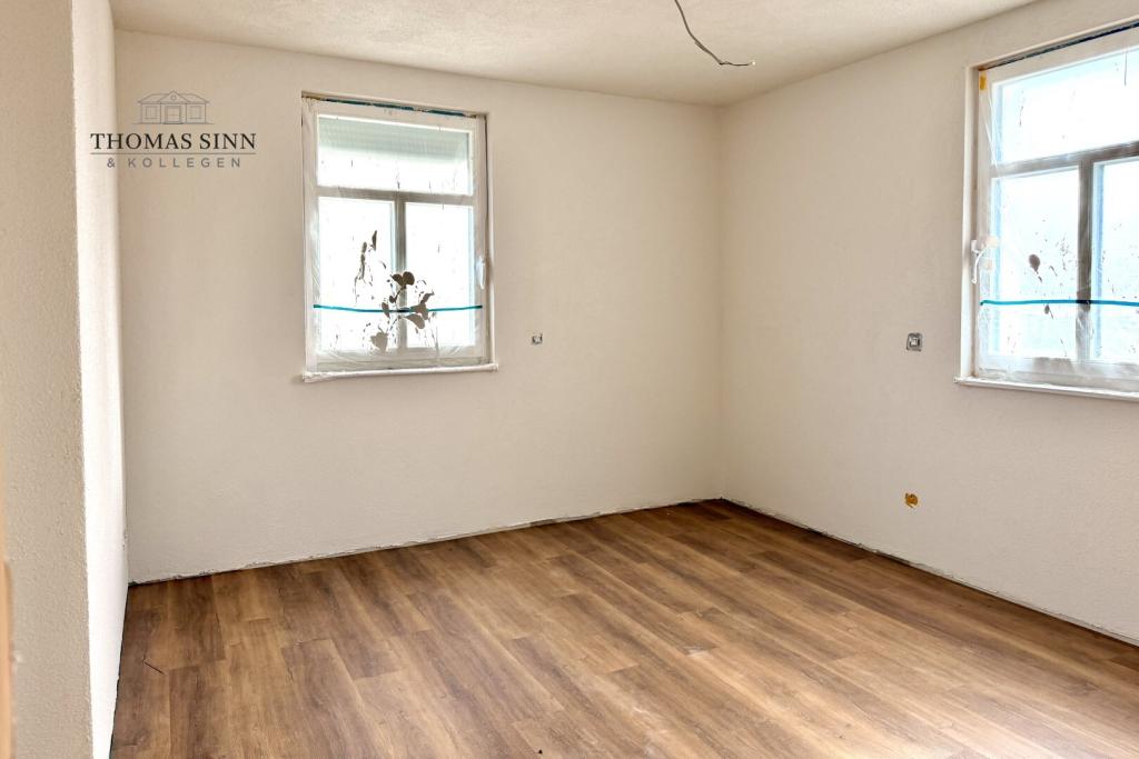 Besonderes Wohngefühl garantiert – 3,5-Zimmer Wohnung im 1. OG mit Balkon & historischem Charme - Foto 5