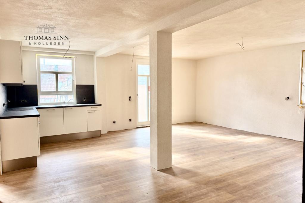 Besonderes Wohngefühl garantiert – 3,5-Zimmer Wohnung im 1. OG mit Balkon & historischem Charme - Foto 1