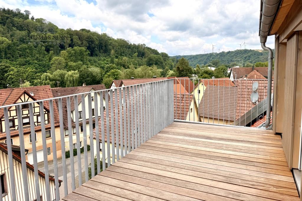 Exklusive 5,5-Zimmer Maisonette Wohnung mit Dachterrasse & traumhaftem Blick über Sindringen - Photo 4
