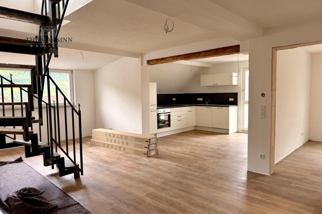 Exklusive 5,5-Zimmer Maisonette Wohnung mit Dachterrasse & traumhaftem Blick über Sindringen - Photo 2