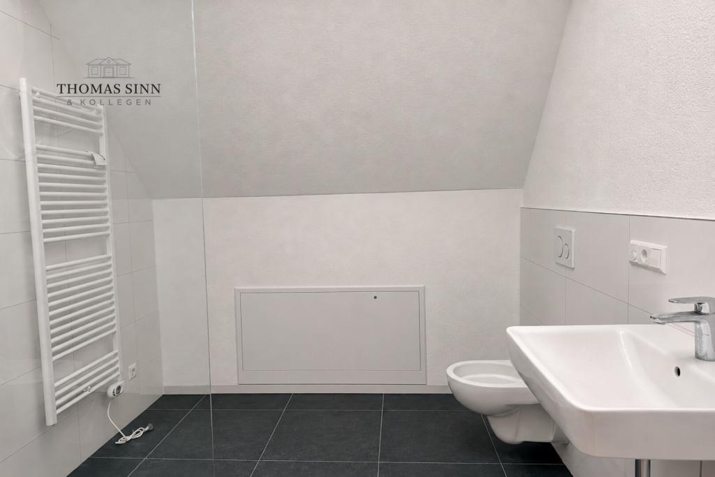 Exklusive 5,5-Zimmer Maisonette Wohnung mit Dachterrasse & traumhaftem Blick über Sindringen - Photo 3