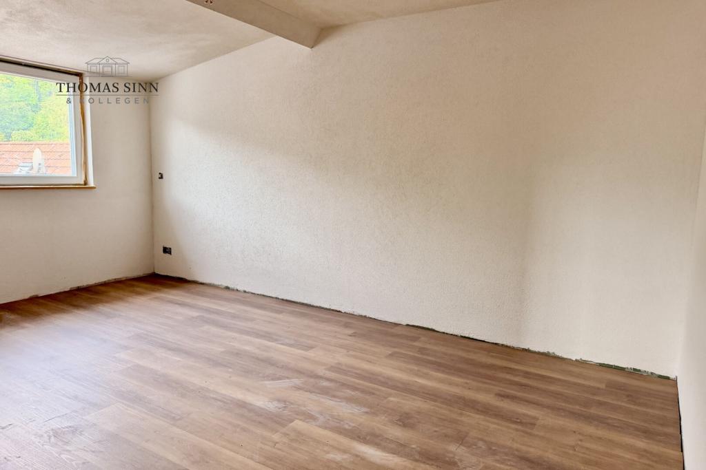 Großzügiges Wohnen auf zwei Ebenen – 5,5-Zimmer Maisonette Wohnung mit Dachterrasse & Fachwerk - Foto 2