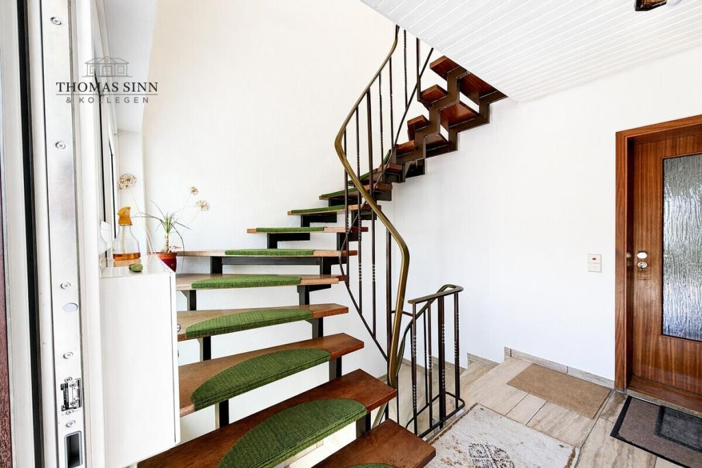 Wohnen im Grünen: Dachgeschosswohnung mit zwei Balkonen in Prevorst - Photo 5