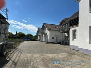 Wohnen mit Hauscharakter – attraktive Mietwohnung auf zwei Ebenen in Kirchheim in Schwaben - Foto 1