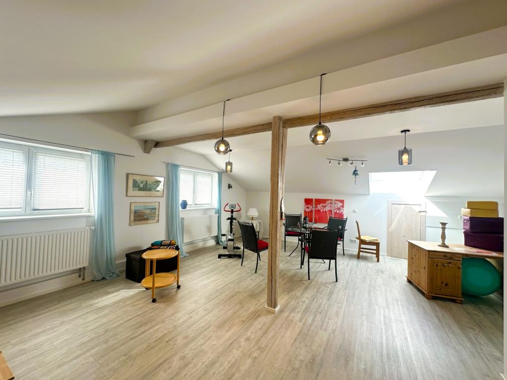 Wohn- / Schlafräumlichkeiten im DG