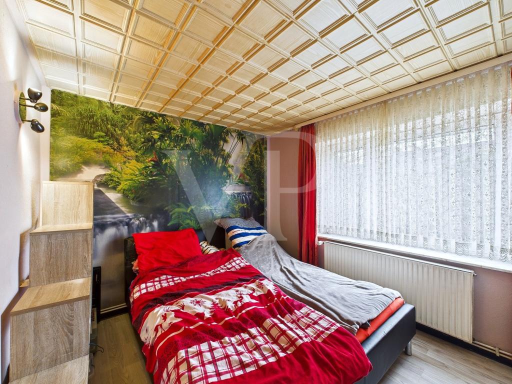 Schlafzimmer I EG