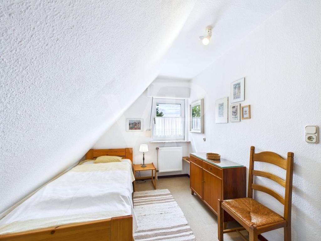 Schlafzimmer III
