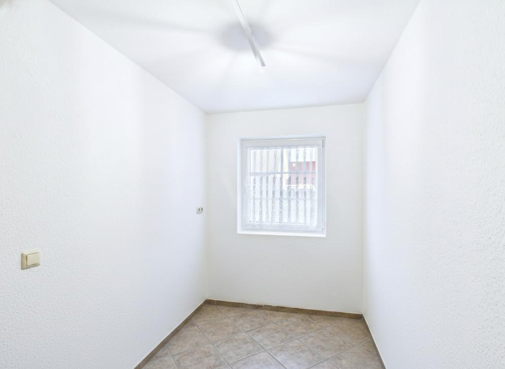 Großzügige Erdgeschosswohnung mit Garten & Terrasse in zentraler Lage von Esens zur Miete - Foto 5