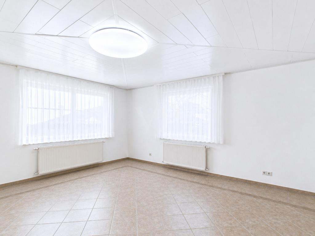 Großzügige Erdgeschosswohnung mit Garten & Terrasse in zentraler Lage von Esens zur Miete - Foto 2
