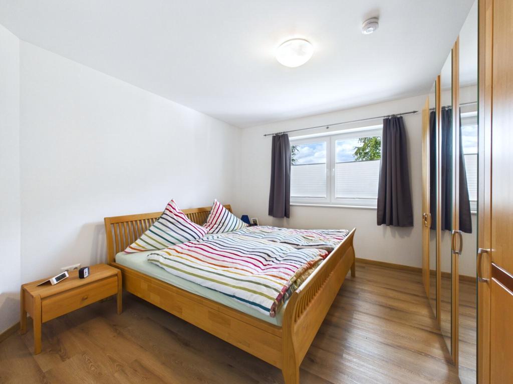 Neuwertiger Bungalow auf großem Grundstück mit Garage in Aurich-Schirum - Photo 3