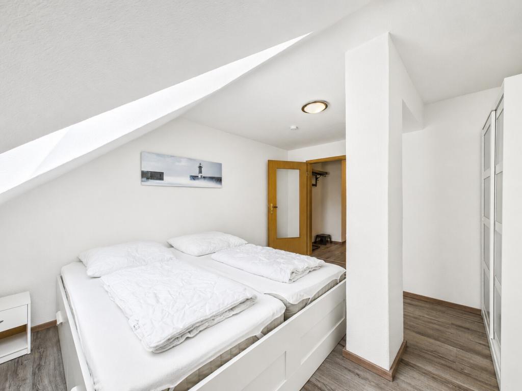 Osteel: Ruhige, moderne und möblierte Oberwohnung in gepflegtem Gulfhof - Foto 5