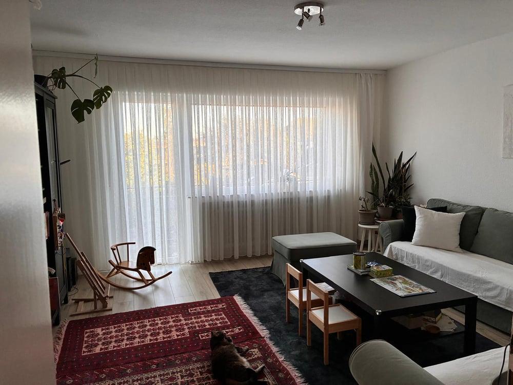 TOPANGEBOT**sanierte 4,5 Zimmerwohnung & Balkon EBK, Aufzug & Garage**NEU - Photo 1