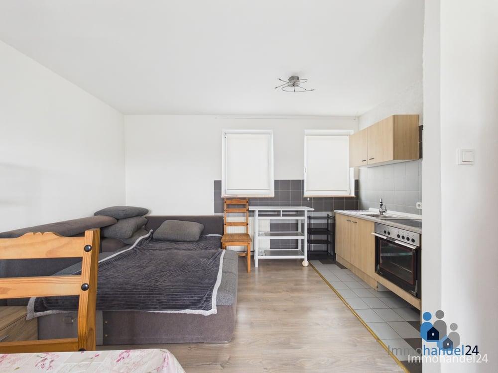 ***großzügige 2 Zimmerwohnung mit EBK & Balkon & Stellplatz ab sofort frei*** - Photo 2