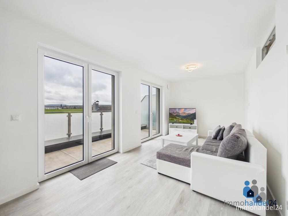 TOP***schicke Penthauswohnung mit EBK,Balkon & Stellplatz***NEUBAU - Foto 1
