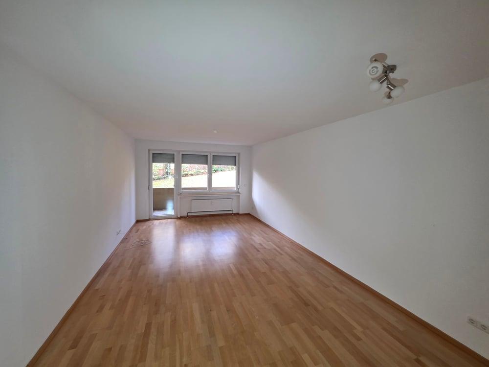 Wohnung mit Loggia, Einbauküche, Kellerbox in Saarbrücken-Eschberg - Foto 1