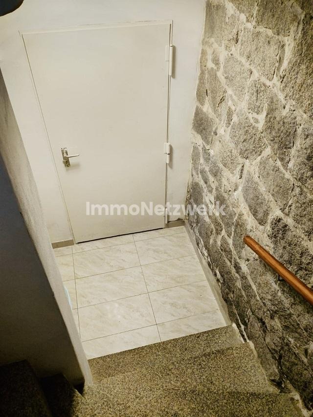 Kellerzugang Granitsteine