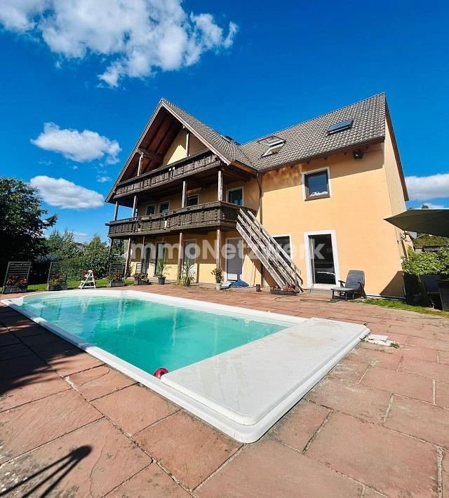 Anblick Poolseite 1