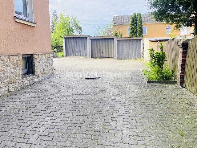 Zufahrt Garagen No 10