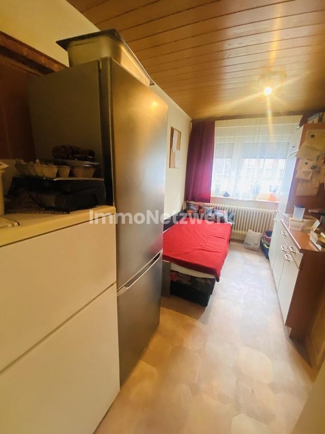 EG Zimmer Kind oder Arbeitszimmer