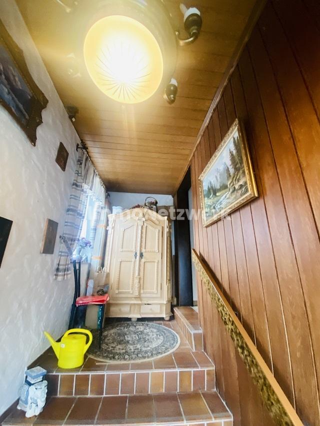 Zugang Haus Windfang