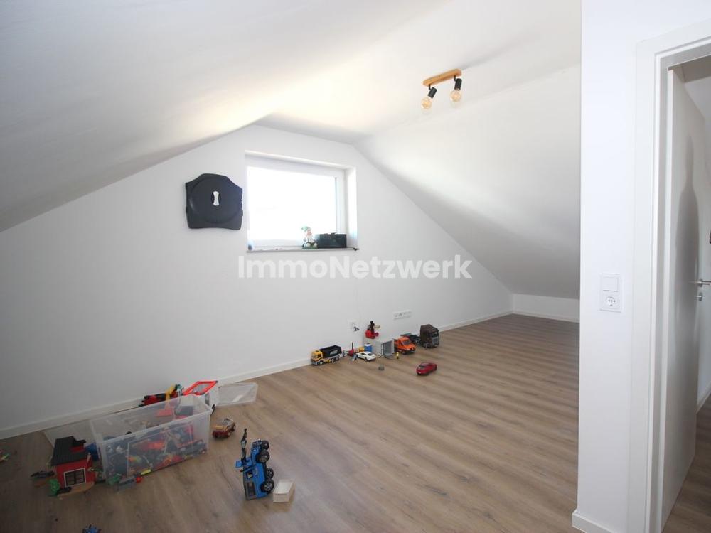 25_Zimmer_2_DG