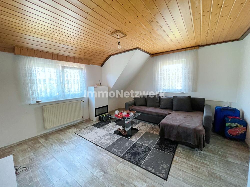 Schlafzimmer /Wohnzimmer OG
