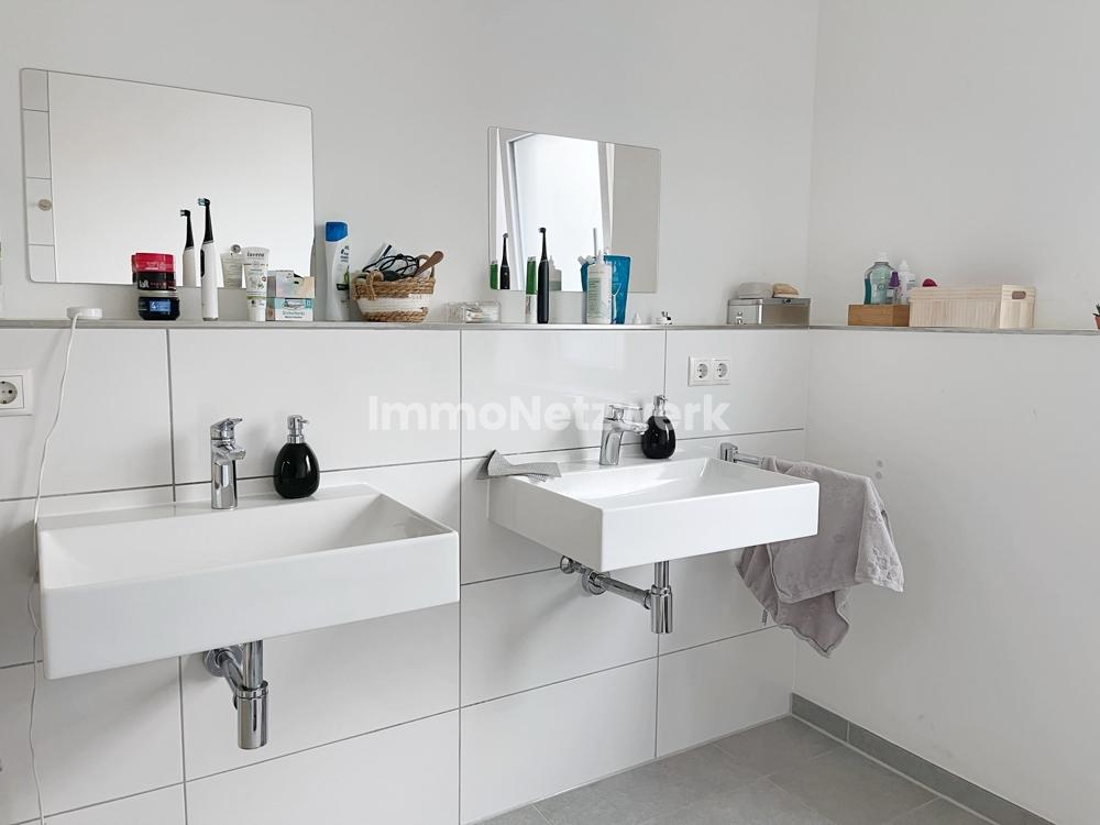 Badezimmer 1.OG