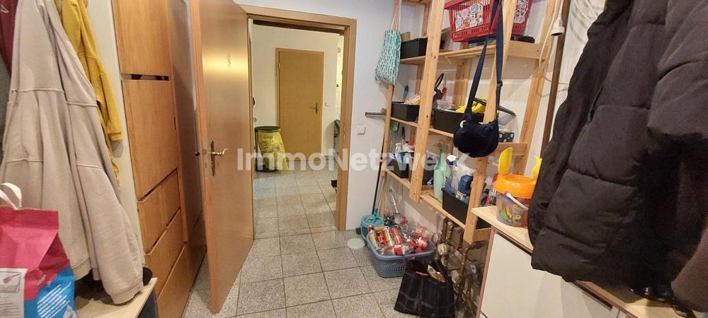 Eingangsbereich Wohnung li ZFH