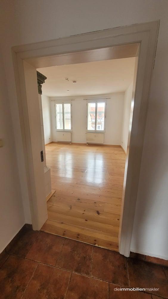2-Raum-Wohnung mit Balkon in der Luckauer Altstadt zu vermieten - Photo 1
