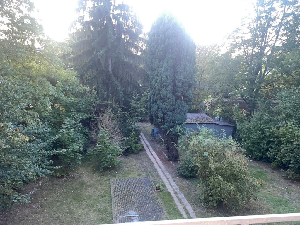 Erstbezug nach Kernsanierung – Traumhafte 3-Zimmer-Wohnung mit großem Balkon, Garten und Top-Anbindung - Photo 3