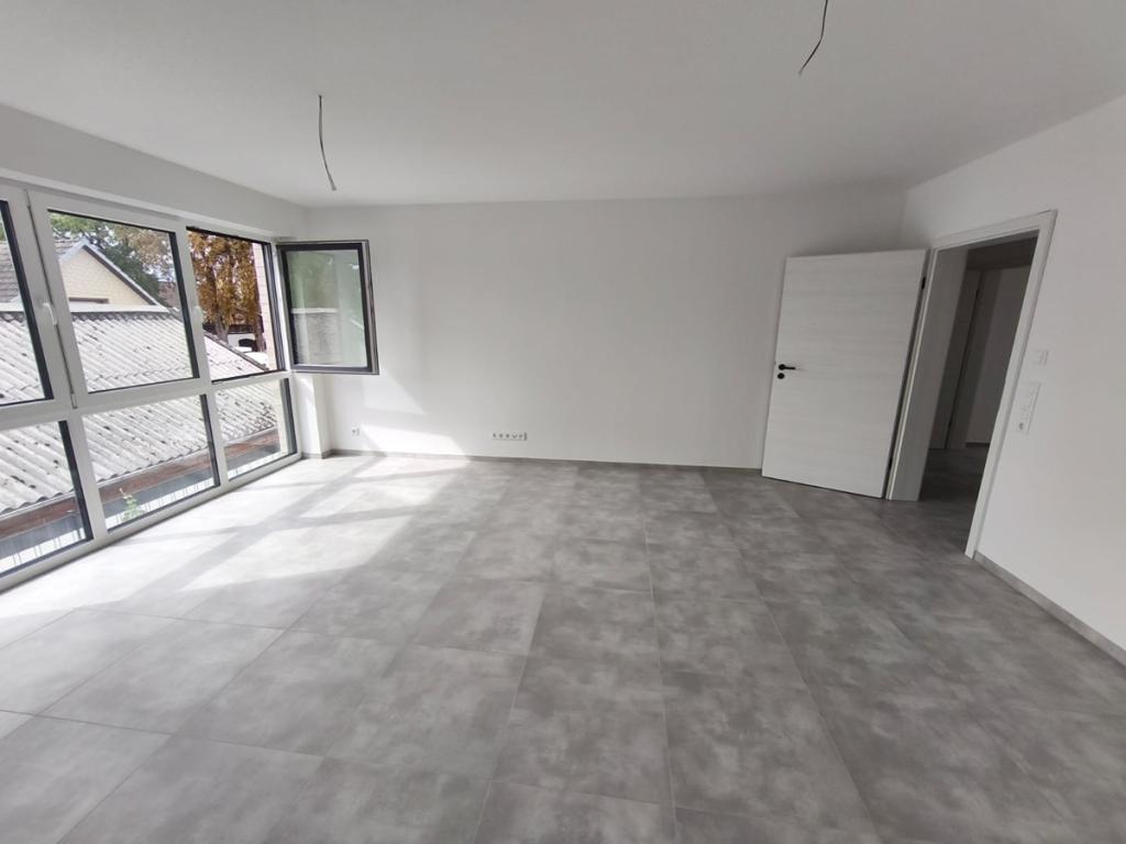 Zwei identische barrierefrei 3 Zimmerwohnung mit Balkon, Erstbezug - Photo 2