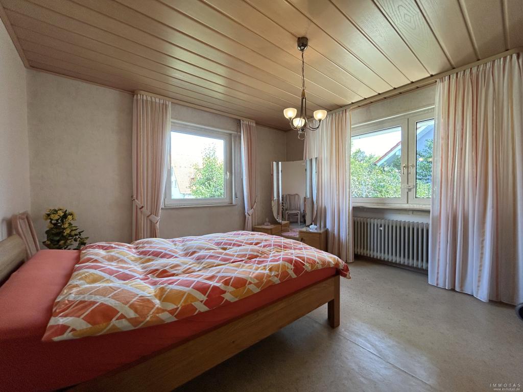 Schlafzimmer EG
