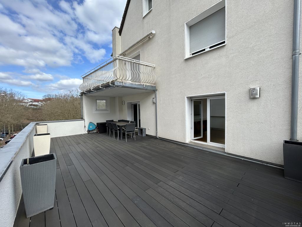 ZUR MIETE: 2-Zimmer-Wohnung mit Einbauküche und Dachterrasse - Photo 5