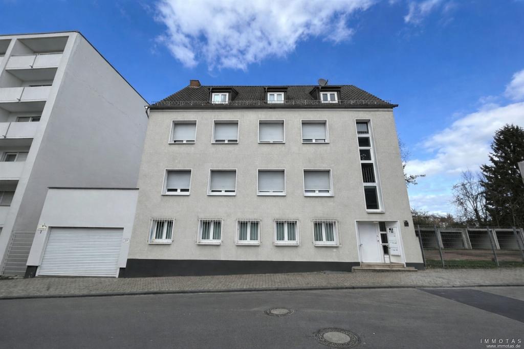 ZUR MIETE: Gepflegte 3-Zimmer-Wohnung mit Balkon und Einbauküche in Saarbrücken - Photo 5
