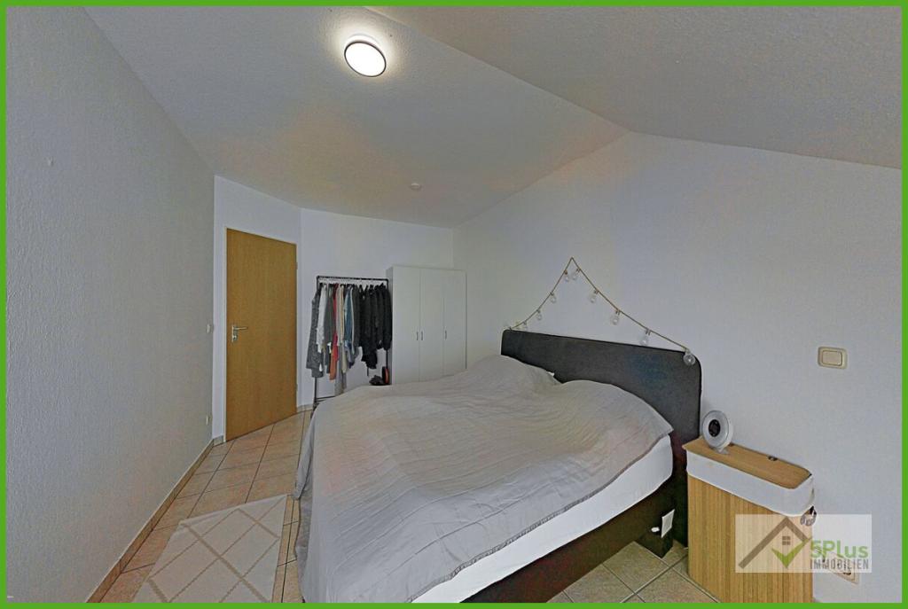 5Plus Immo Mietwohnung Inden/Altdorf Schlafzimmer